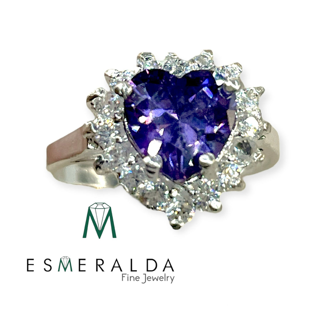 Heart design ring with white amethyst and zirconia