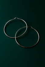 Load image into Gallery viewer, Classic Sterling Silver Hoop Earrings 925