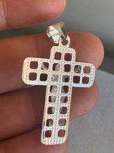 Load image into Gallery viewer, Crucifico de plata