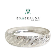 Load image into Gallery viewer, Esmeralda&#39;s Textured Line Design Bracelet - Esmeralda Fine Jewlery