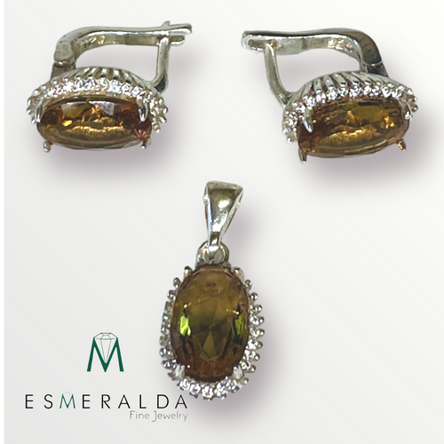 charming green Peridot gemstone riearrings and necklace jewelry set with silver