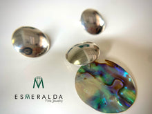 Load image into Gallery viewer, Silver Gift Set with Iridescent Shell Disc Pendant