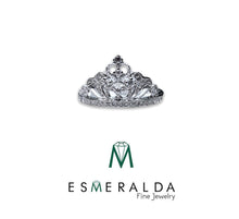 Load image into Gallery viewer, Quinceañera Ring - Esmeralda Fine Jewlery