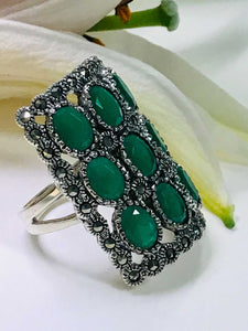 Green Gemstone Fashion Ring
