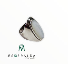 Load image into Gallery viewer, White Oval Gemstone Cocktail Ring