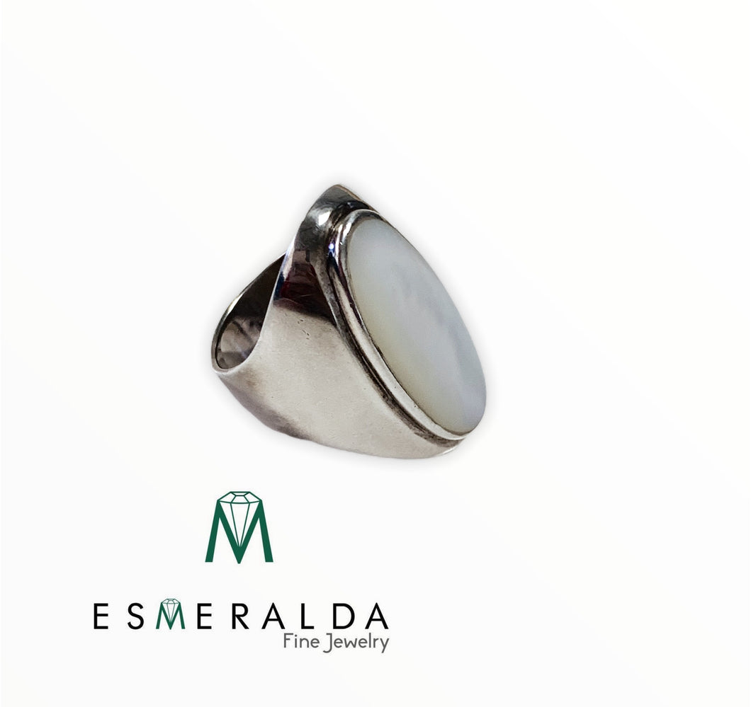 White Oval Gemstone Cocktail Ring